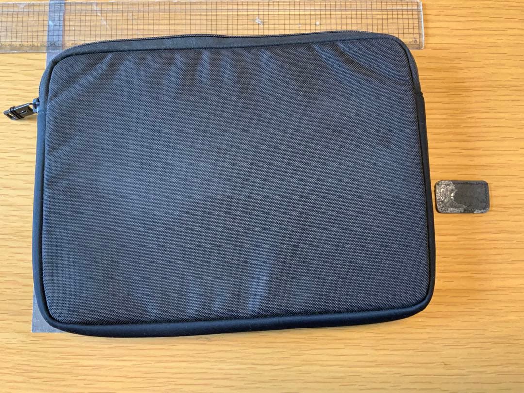 TUMI PCケース　ラップトップカバー　ミディアム　タンパッチ