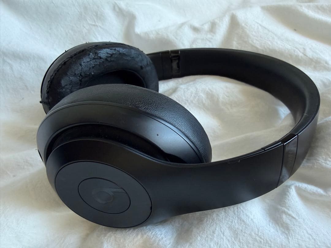 Beats Solo 3 ワイヤレスヘッドホン