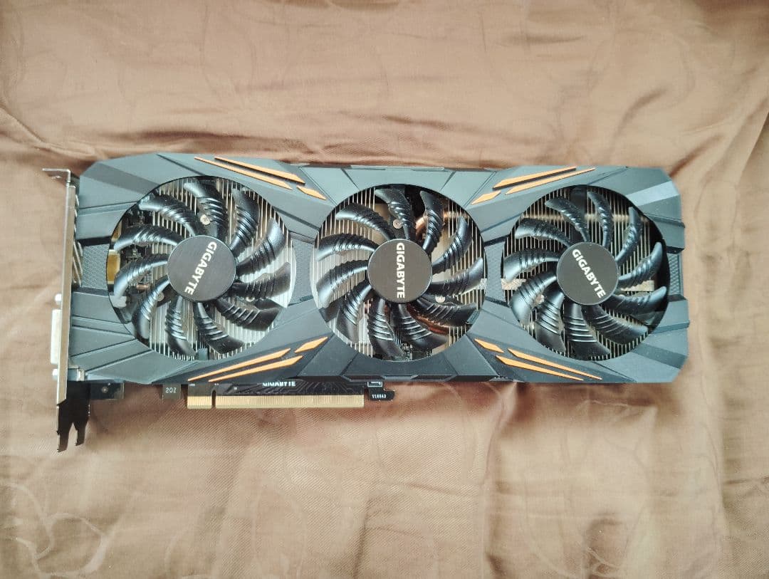 GIGABYTE GV-N1070G1 GAMING-8GD［最終値下げ］