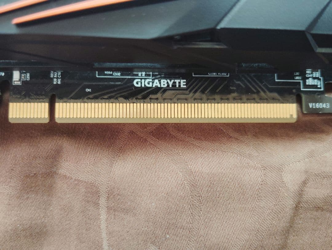 GIGABYTE GV-N1070G1 GAMING-8GD［最終値下げ］