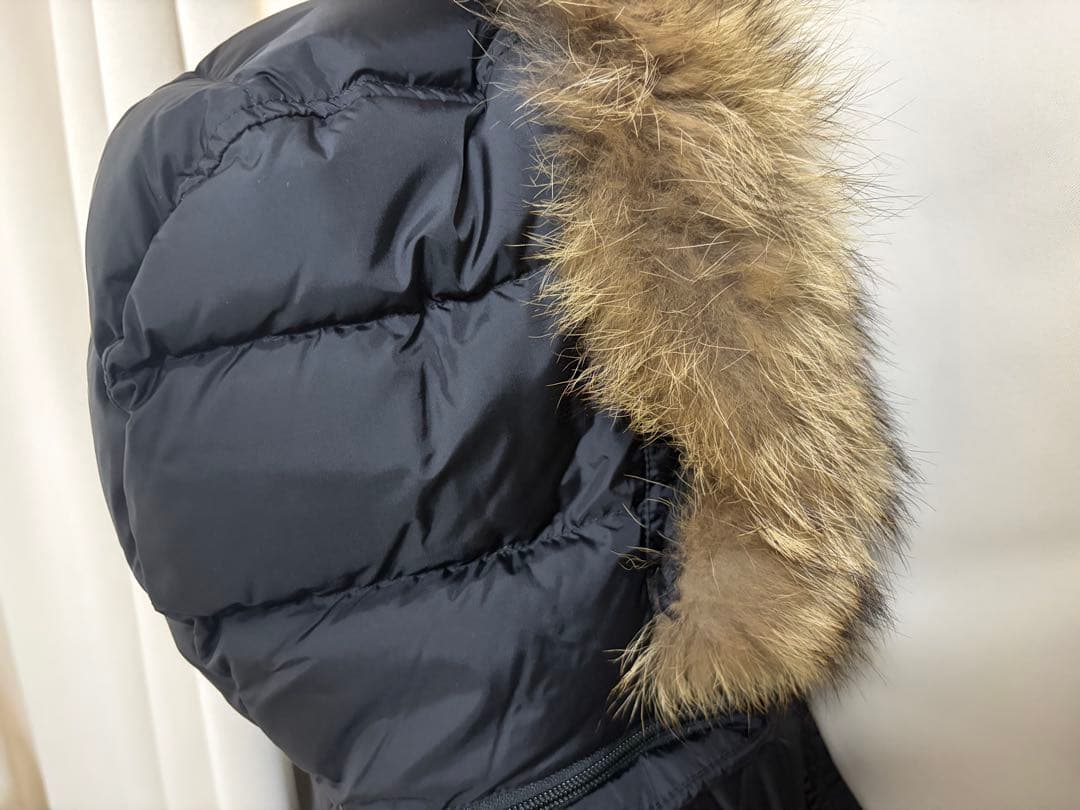 【ぱぴこ】MONCLER (モンクレール) ダウンジャケット　クルーニー