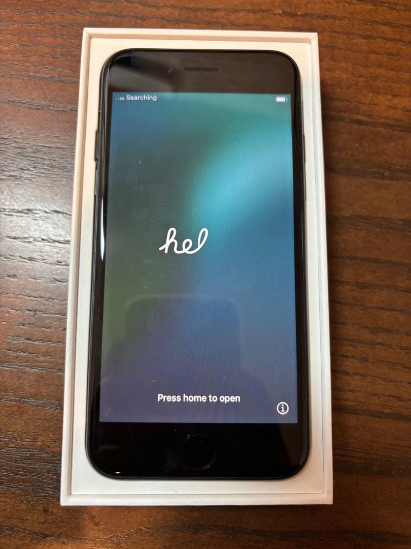 美品 iPhone SE 第3世代　ミッドナイト64GB SIMフリー