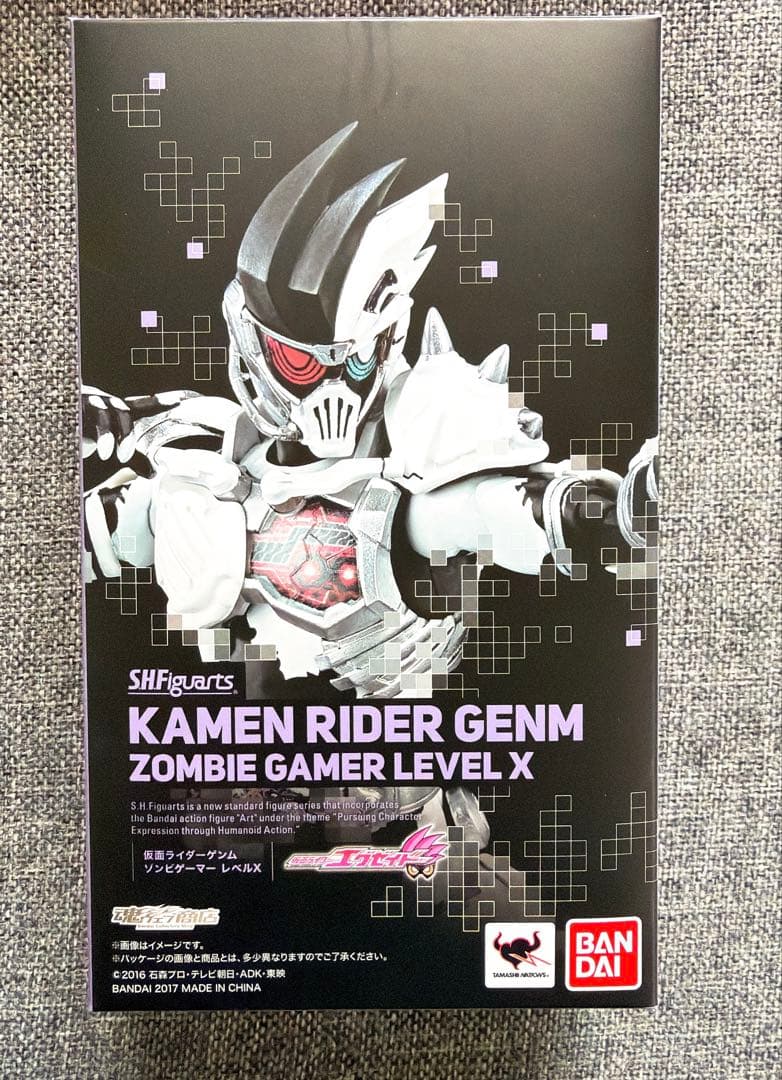 ザ*キ様 【新品未開封】SHフィギュアーツ 仮面ライダーゲンム ゾンビアクション