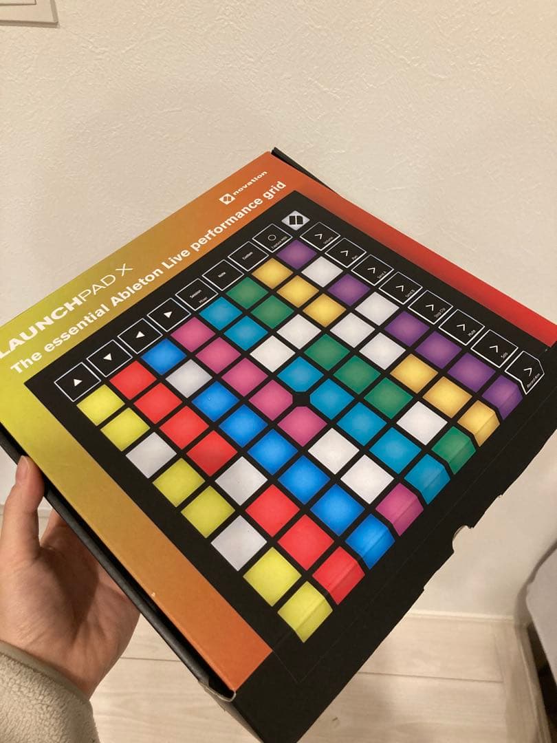 Novation Launchpad X ノベーション MIDIコントローラー