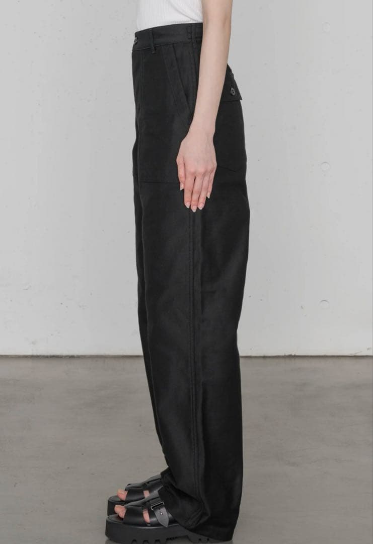 お*お様 Hyke ハイク BACK SATIN BAKER PANTS ネイビ