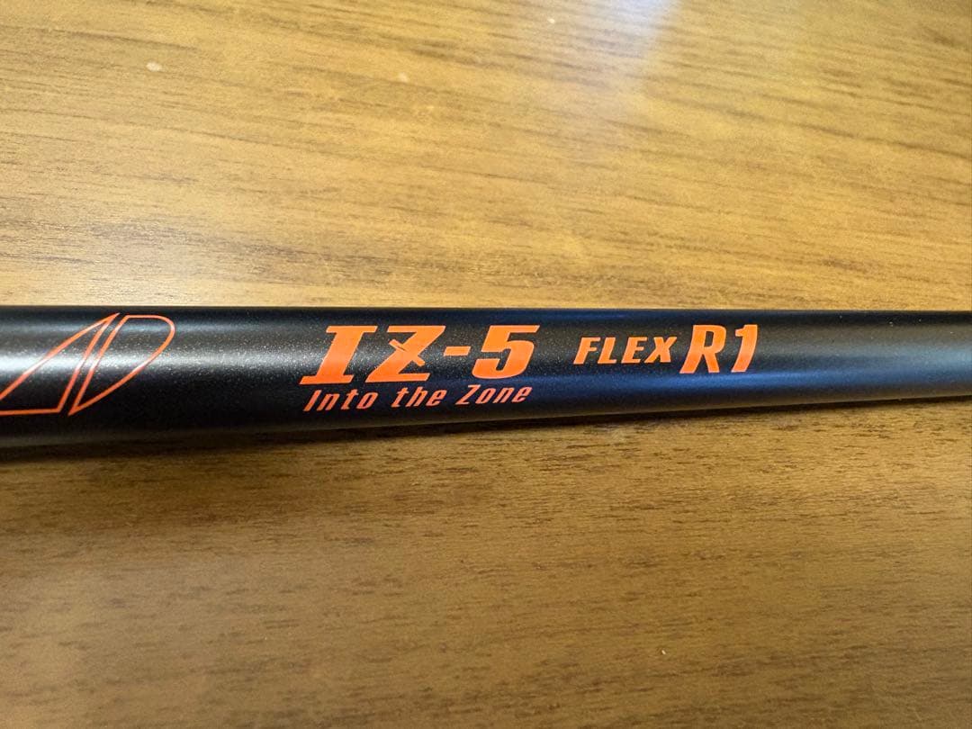 TOUR AD iz-5 フレックスR1 シャフト スリクソンスリーブ付