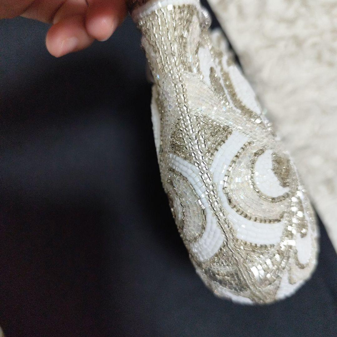 LUMYはしもと　　総ビーズバッグ　ホワイト系　シルバー系　皇室御用達