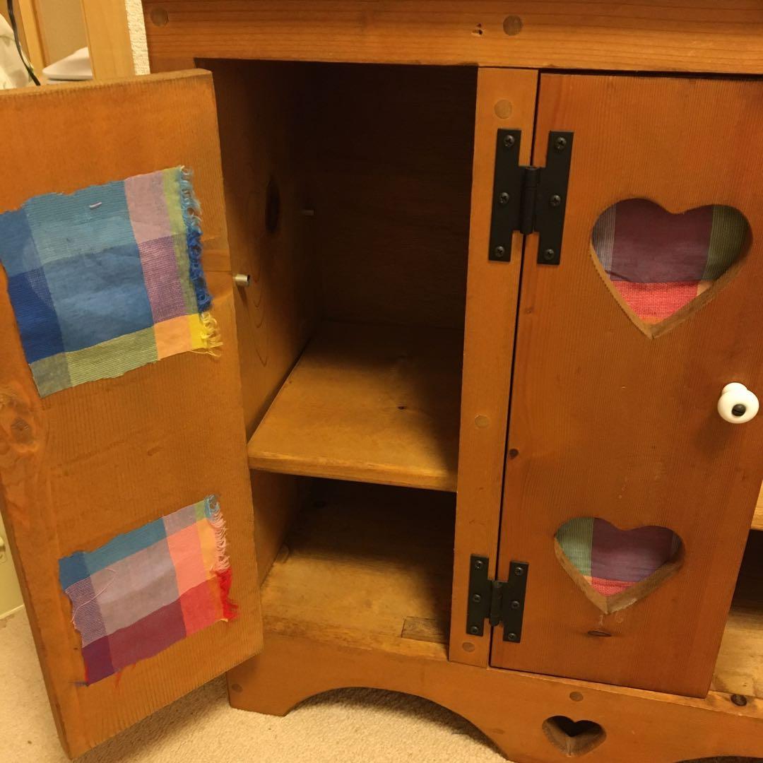 カントリー家具ハートくり抜き木製キャビネット