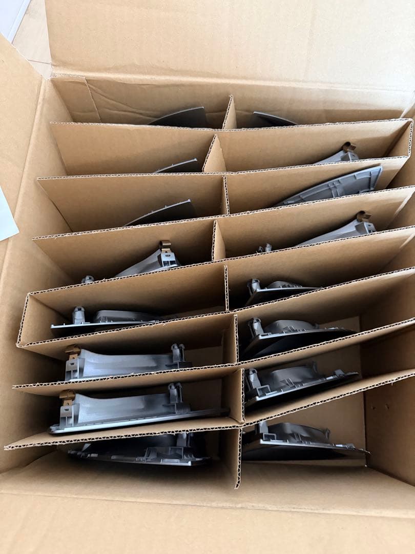 【s-ponta】トヨタ純正 50系プリウス ホイールアクセントピース