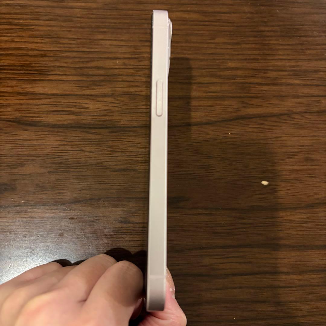 m*i様 Apple iPhone 13 ピンク 本体