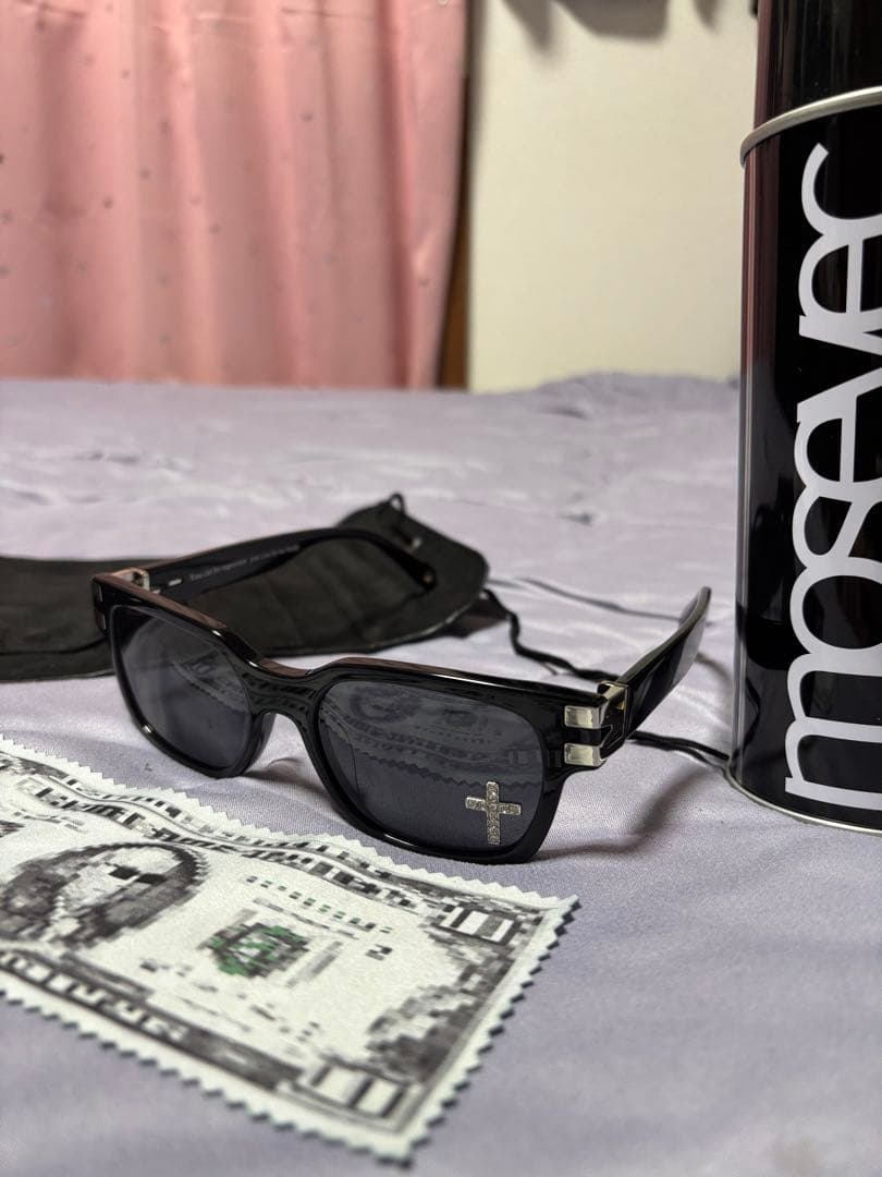 moseyecブラック サングラス ケース付き