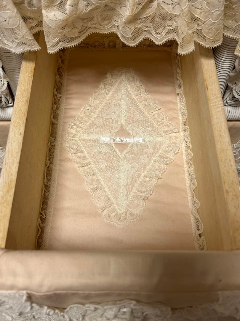 さえら HISCHRONE ヒスクローネ チェスト