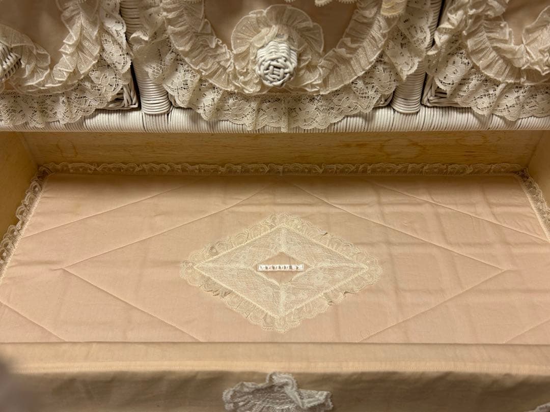 さえら HISCHRONE ヒスクローネ チェスト