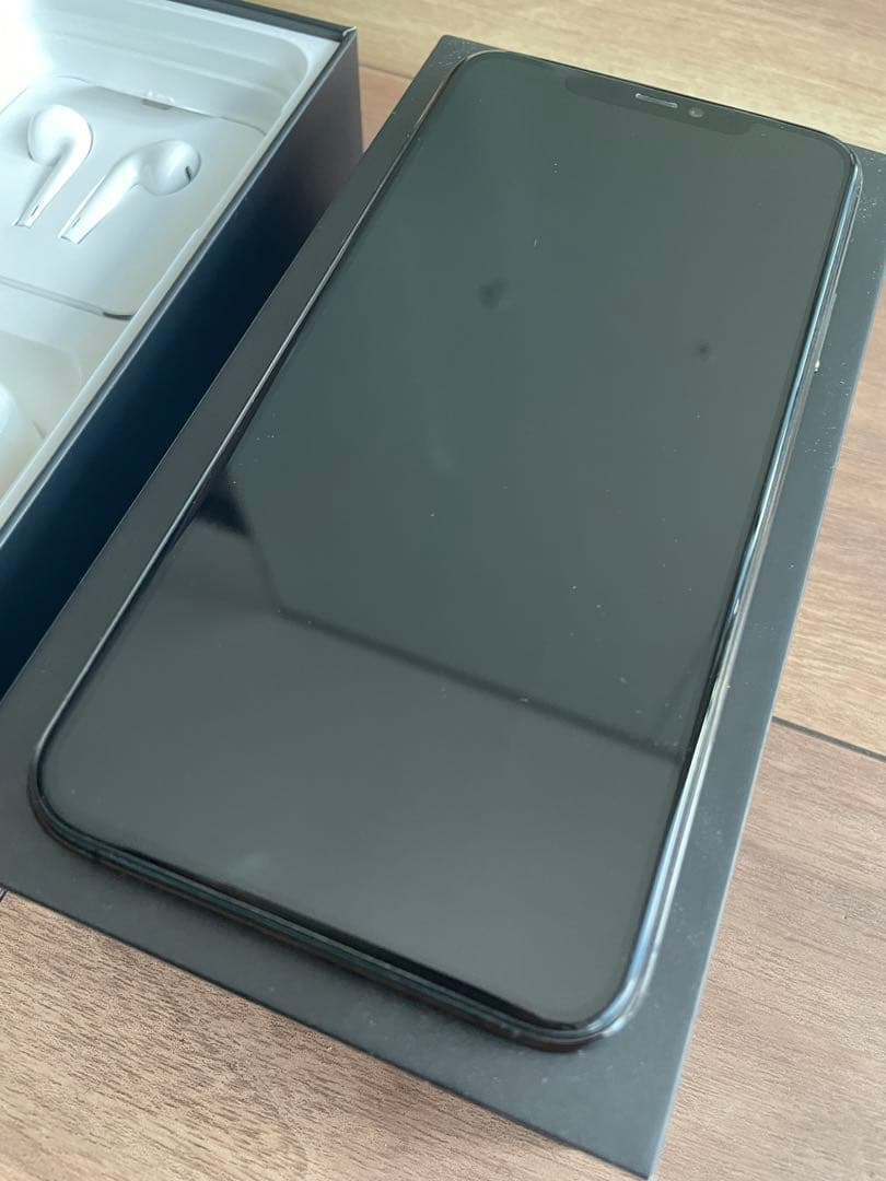 iPhone 11pro max 512gb シンガポール版