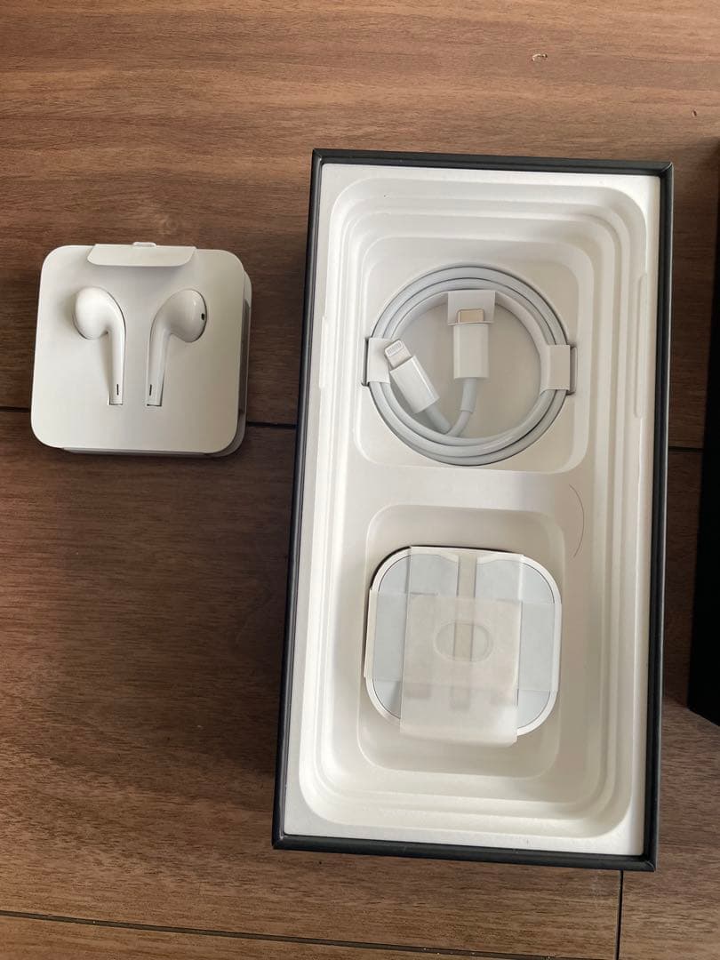 iPhone 11pro max 512gb シンガポール版