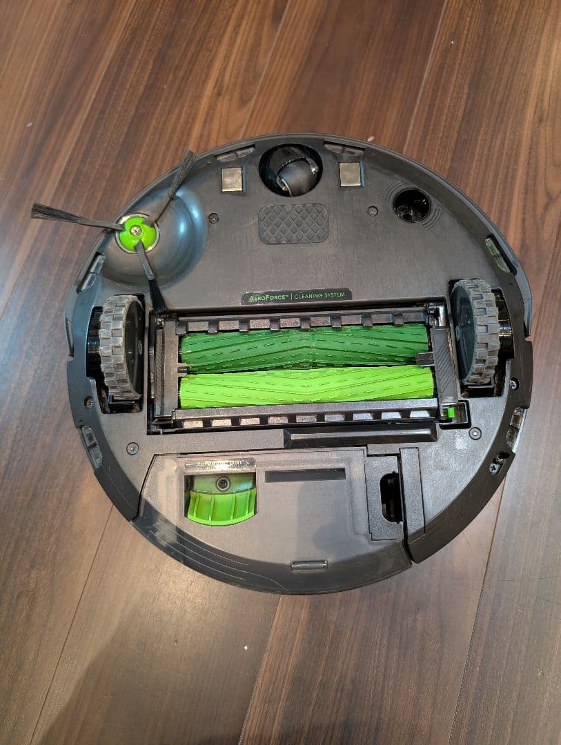 iRobot Roomba J7+ ロボット掃除機本体