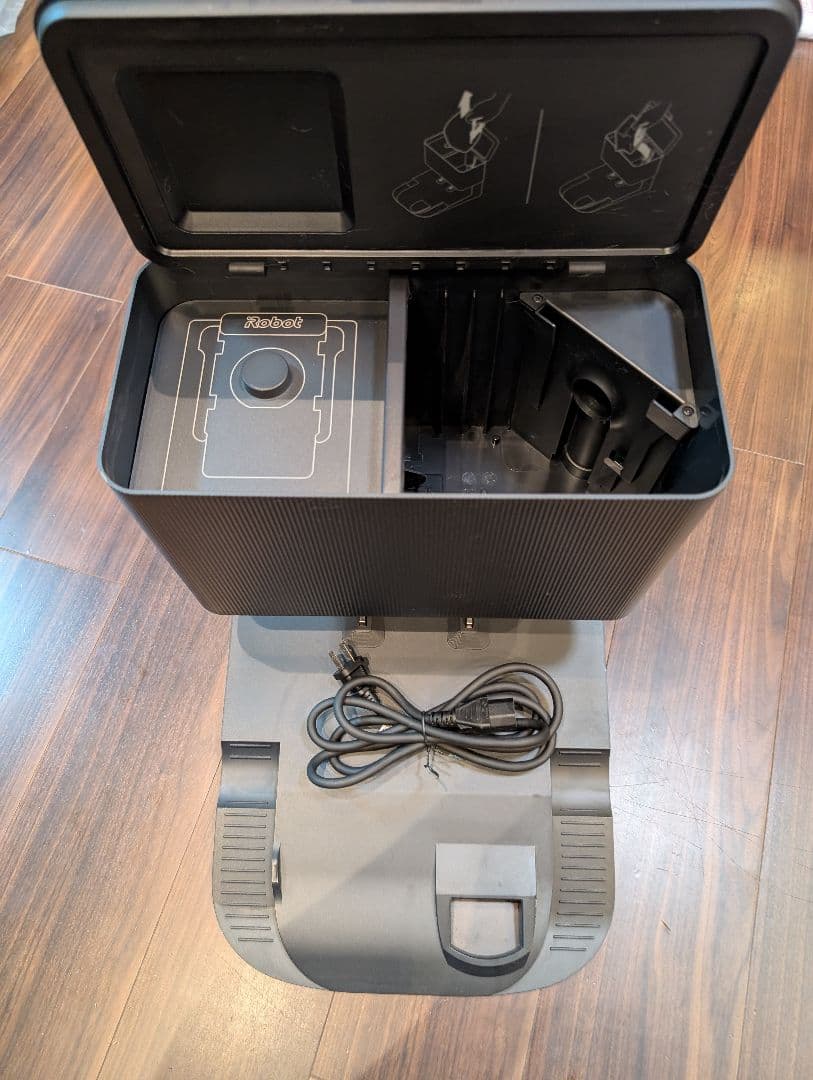 iRobot Roomba J7+ ロボット掃除機本体