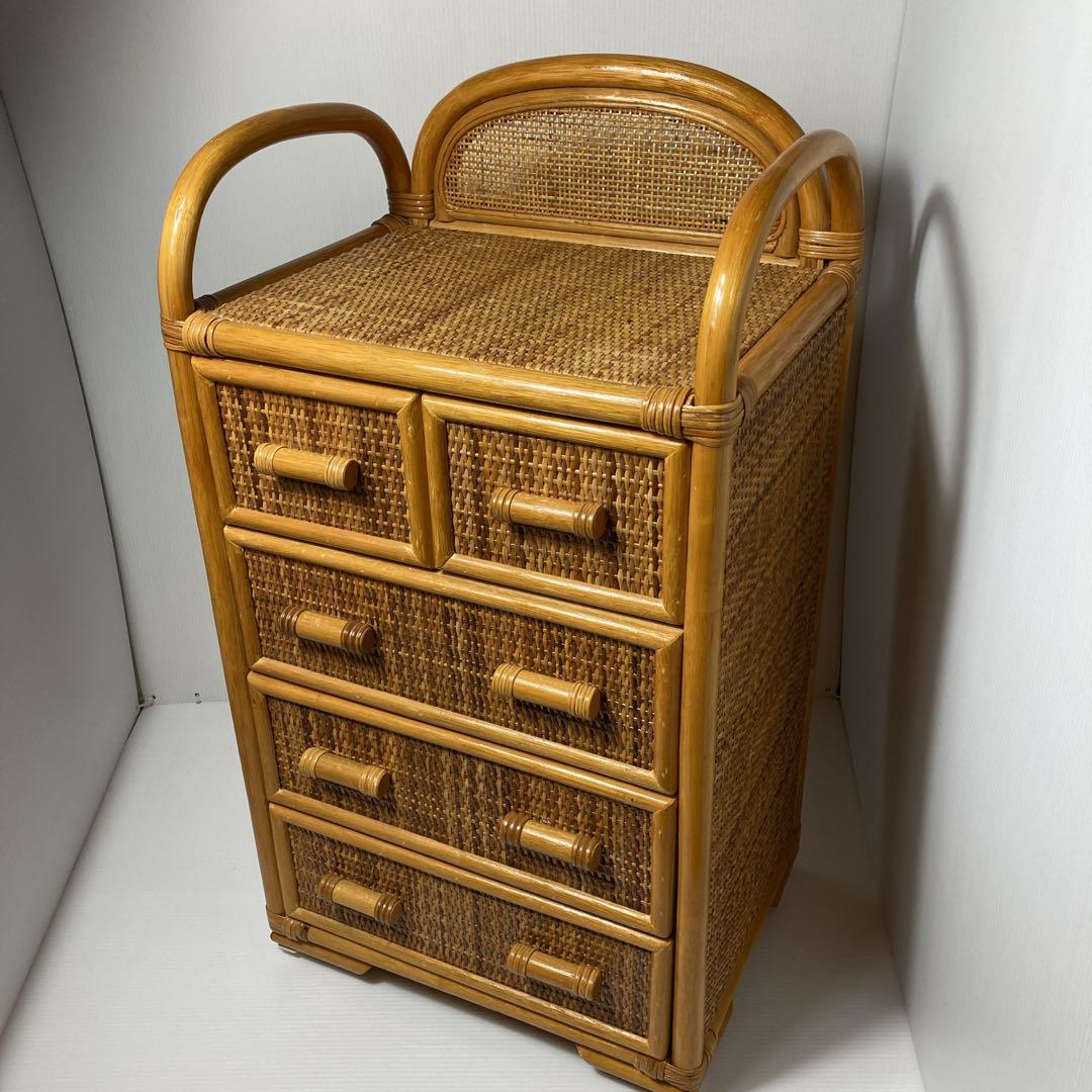美品❗️ラタン　籐　4段チェスト　キャスター付き　アジアン家具　収納家具