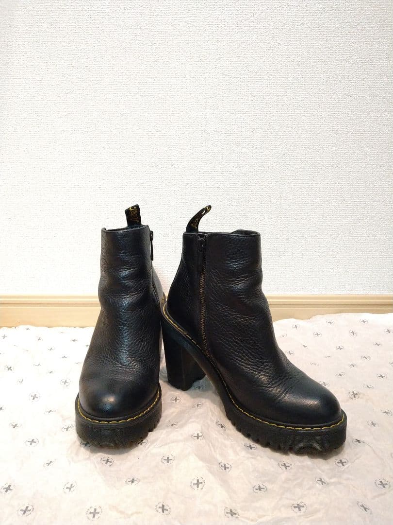 Dr.Martens ドクターマーチン サイドジップブーツ マグダレナ UK4