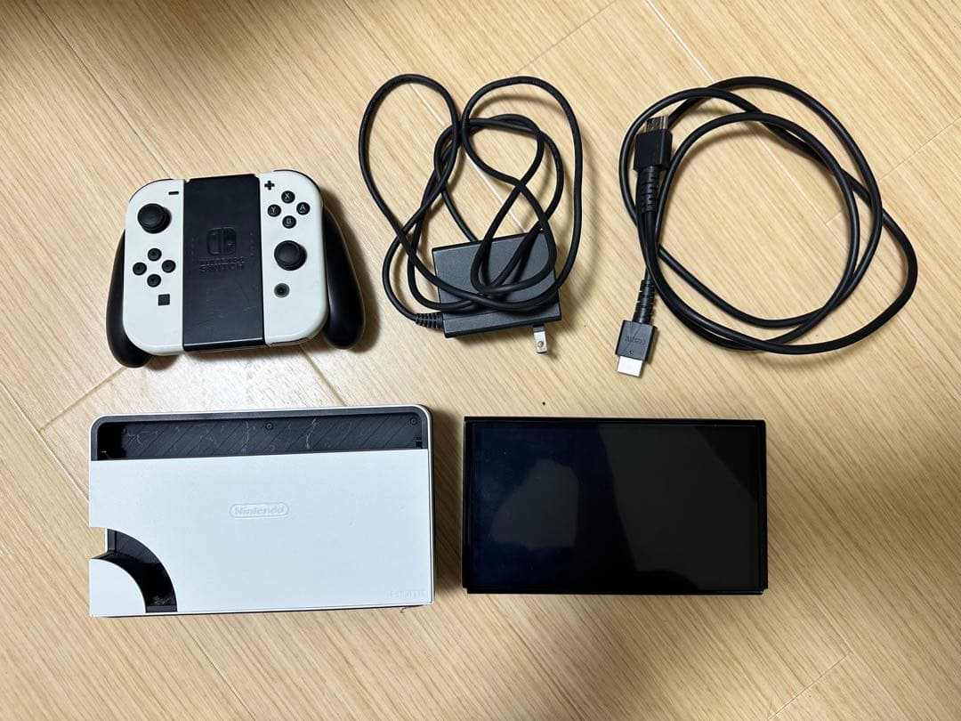 任天堂Switch 本体 箱付き モンスターハンター付き
