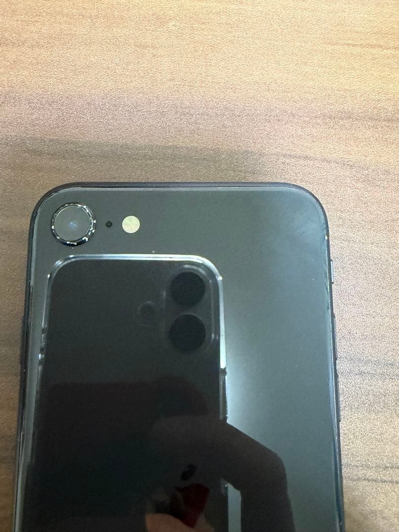 iPhone SE (第2世代) ブラック 画面ひび割れあり