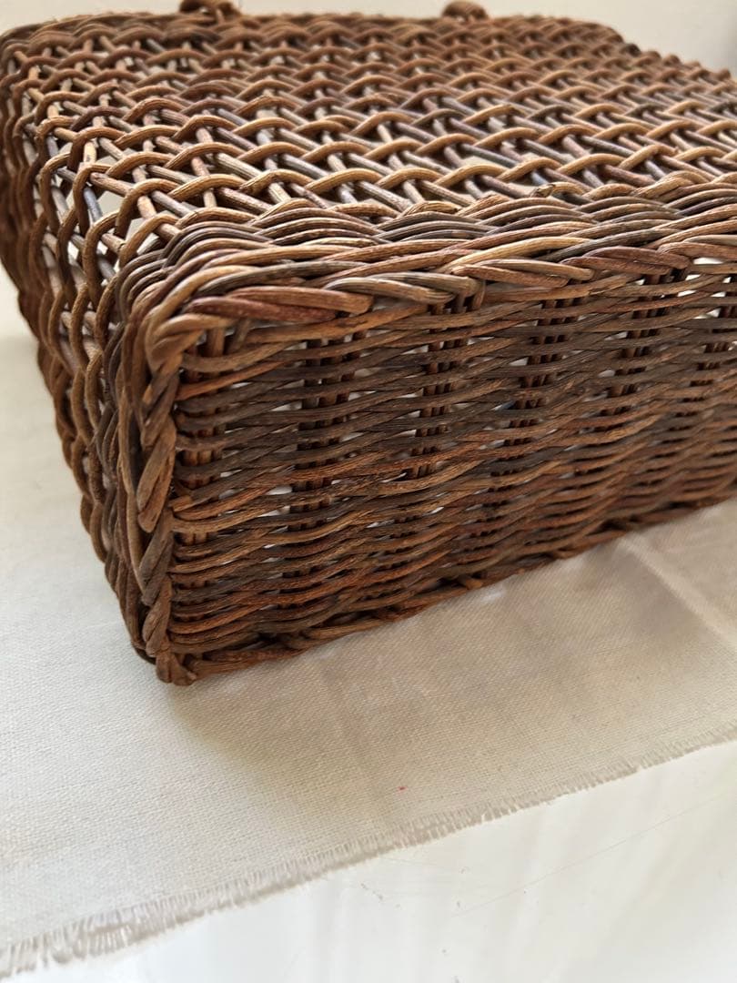 あけび籠　かごバッグ 透かし編み あけび蔓