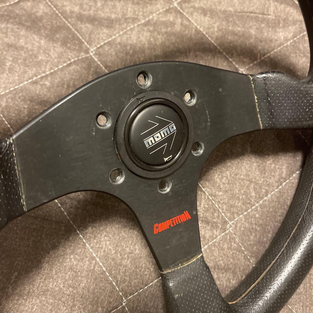 モモ　MOMOステアリング　中古