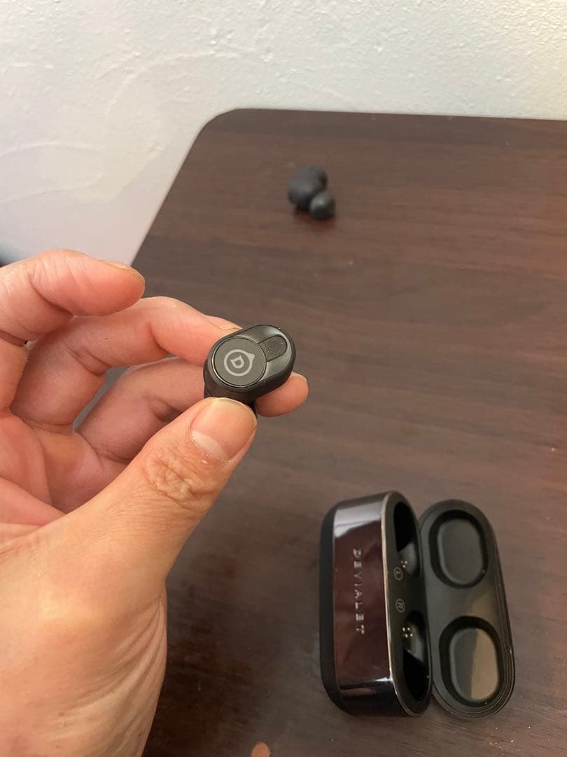 お値下げしました。 DEVIALET GEMINI2 ワイヤレスイヤホン箱付き