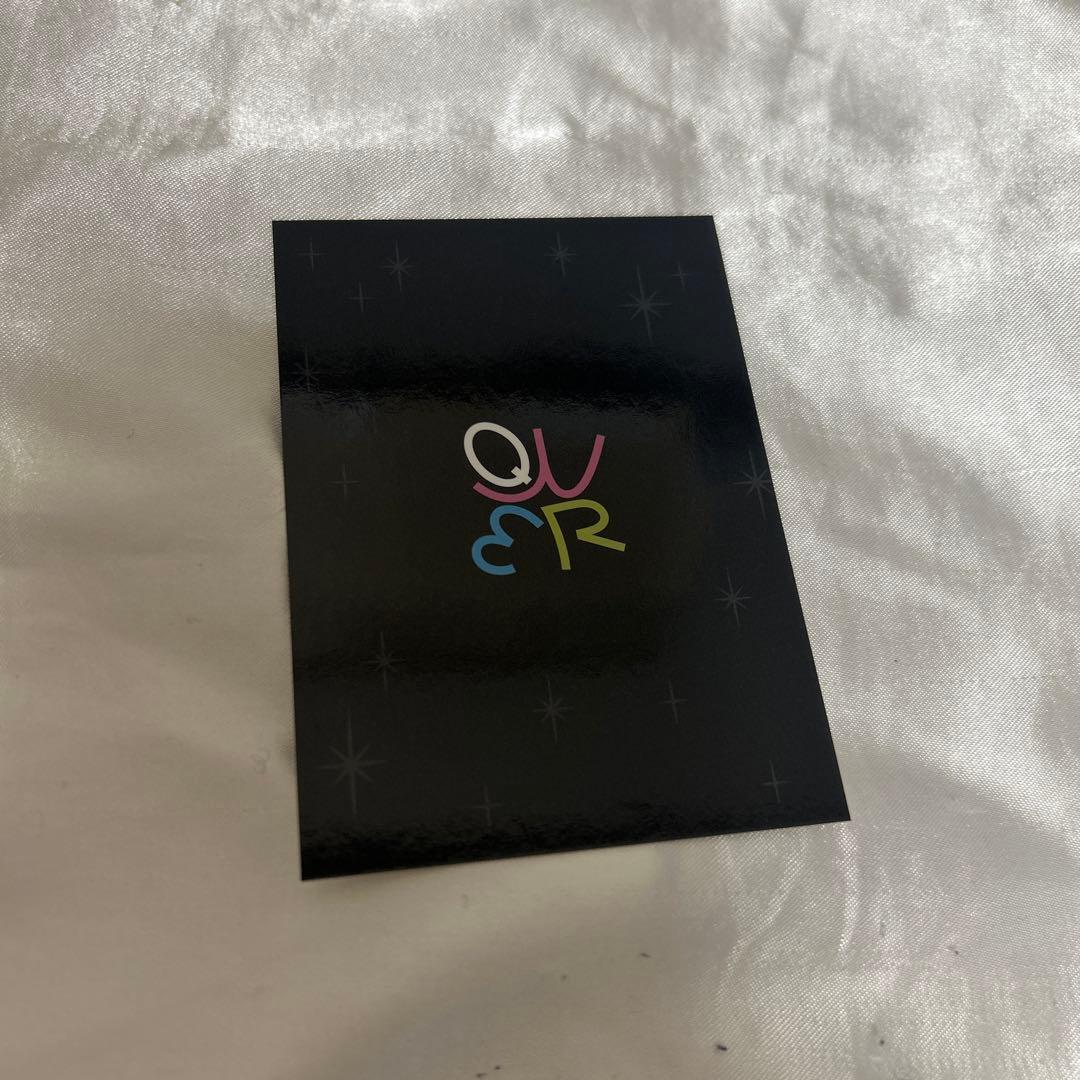 QWER タワレコ マゼンタ　トレカ