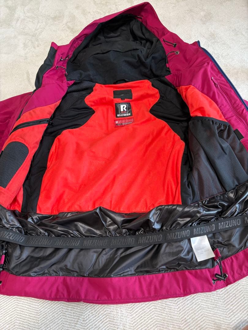 新品未使用‼︎ 半額¥44,000円ミズノスキーウェア 上下M チェリーピンク！