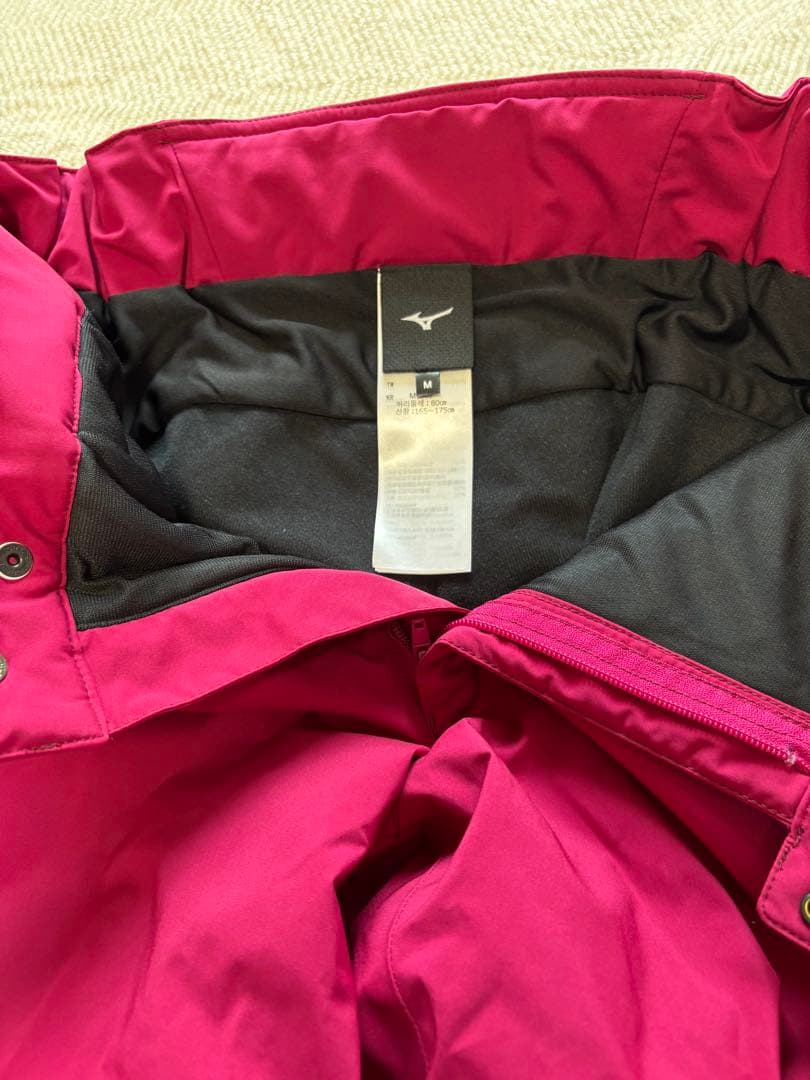 新品未使用‼︎ 半額¥44,000円ミズノスキーウェア 上下M チェリーピンク！
