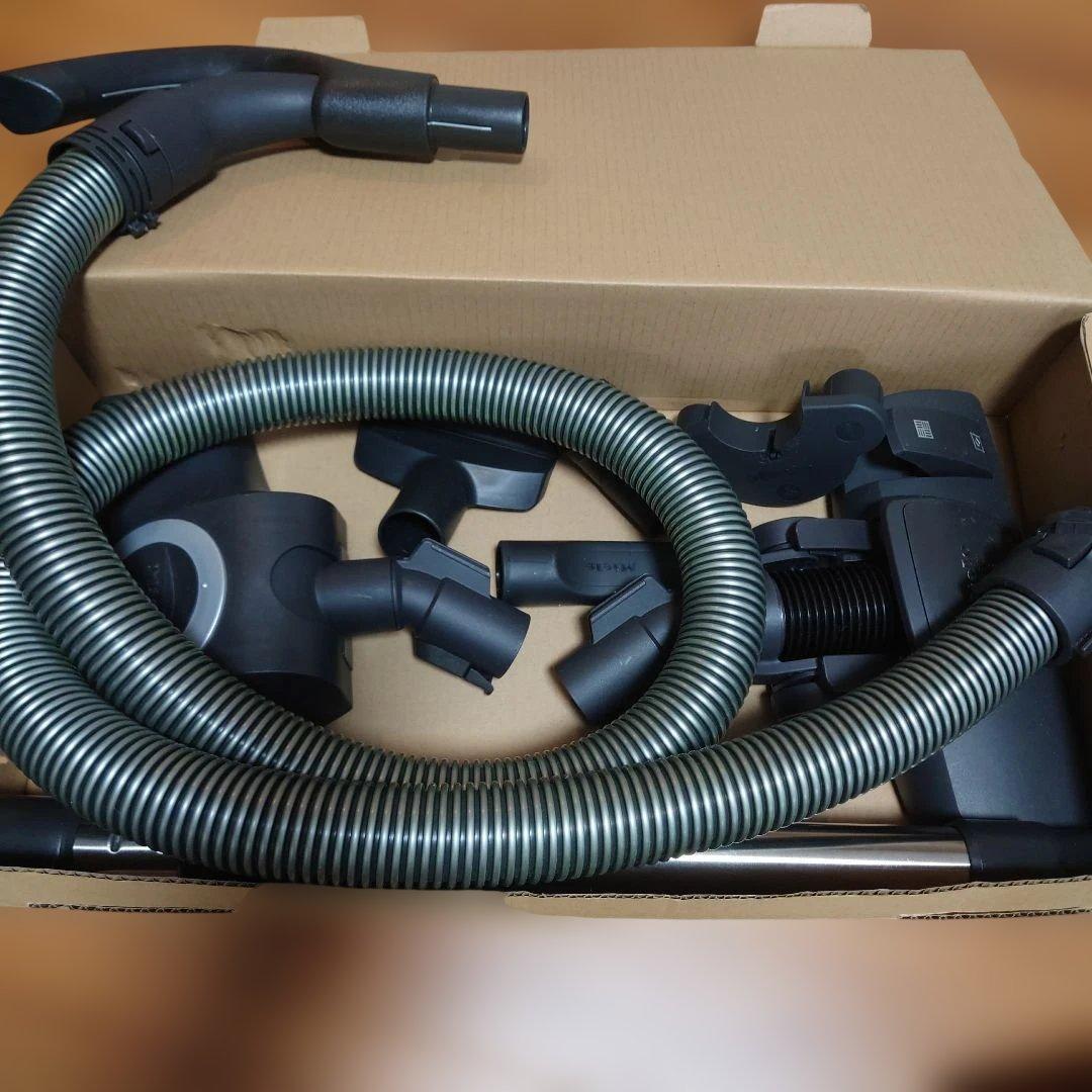 掃除機・クリーナー Miele Compact C2 Cat & Dog PowerLine