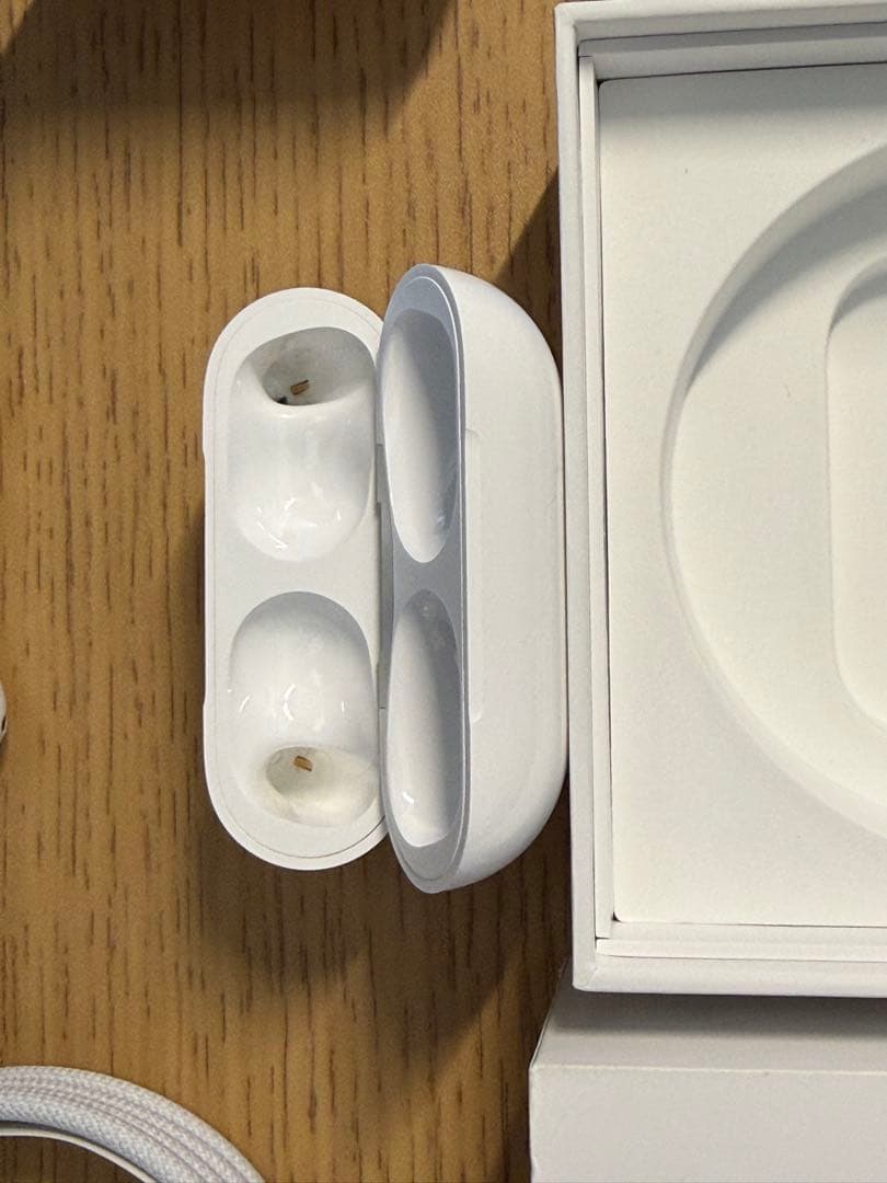 AirPods Pro（第2世代）USB-C 充電ケース付き