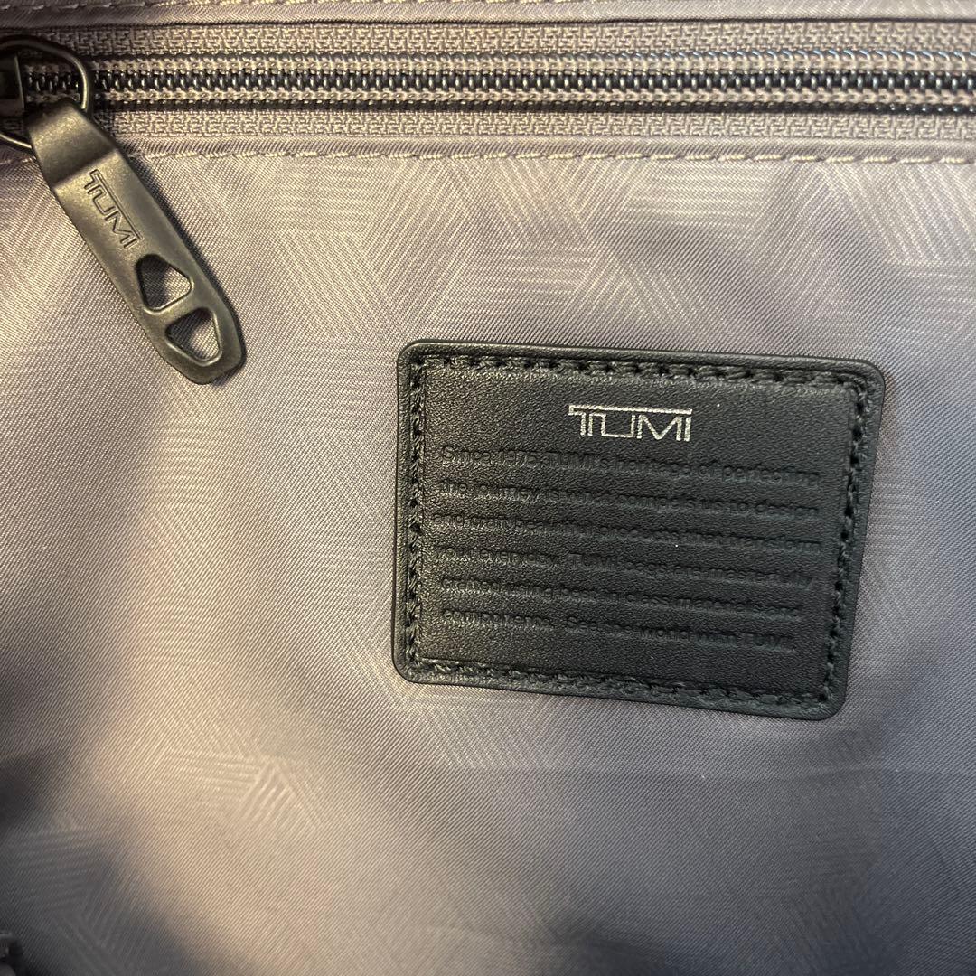 TUMI トゥミ　レディース　PC対応　ビジネス仕様リュック