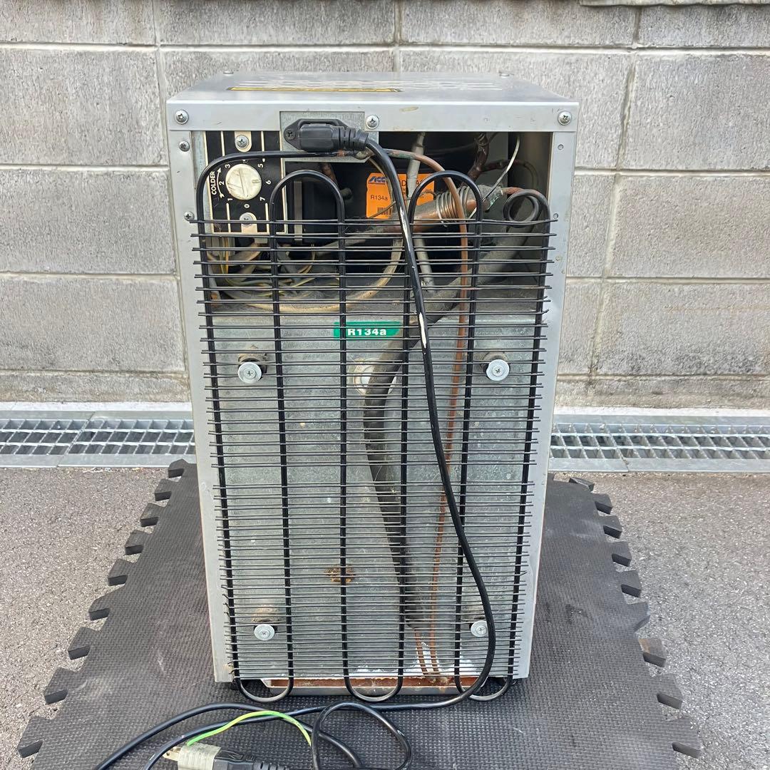 Red Bull ミニ冷蔵庫