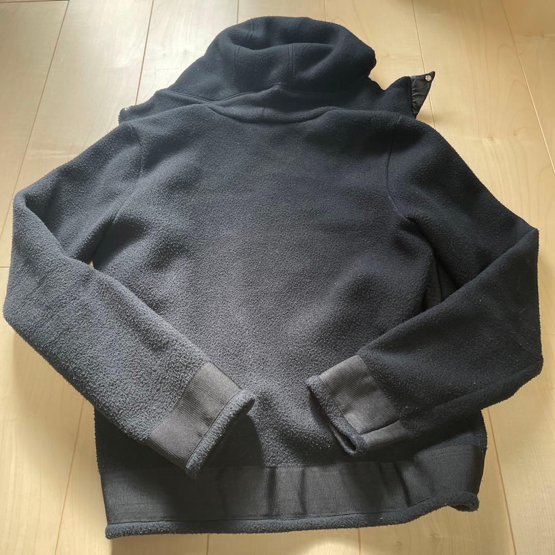 MONCLER(モンクレール)ネイビー パーカー