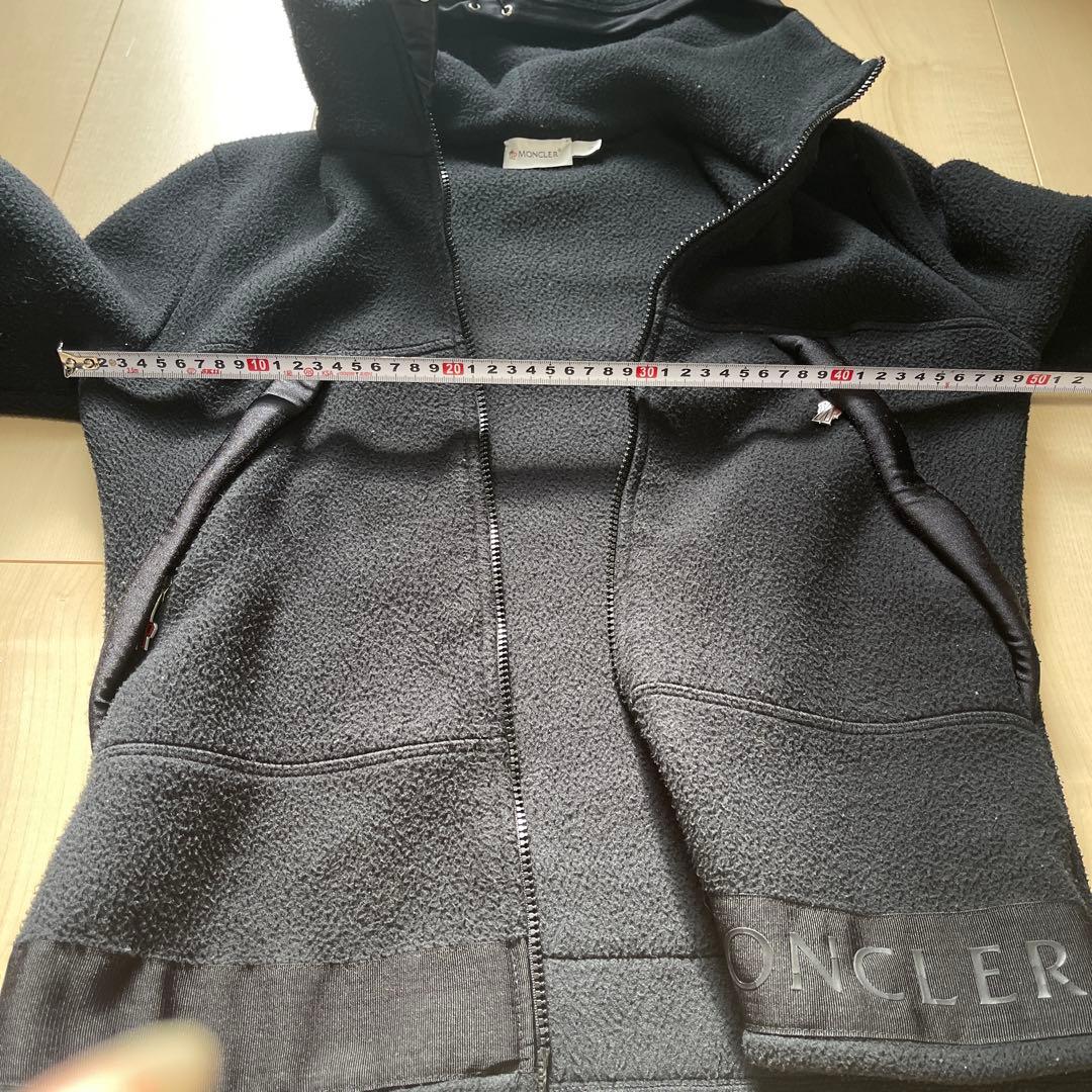 MONCLER(モンクレール)ネイビー パーカー