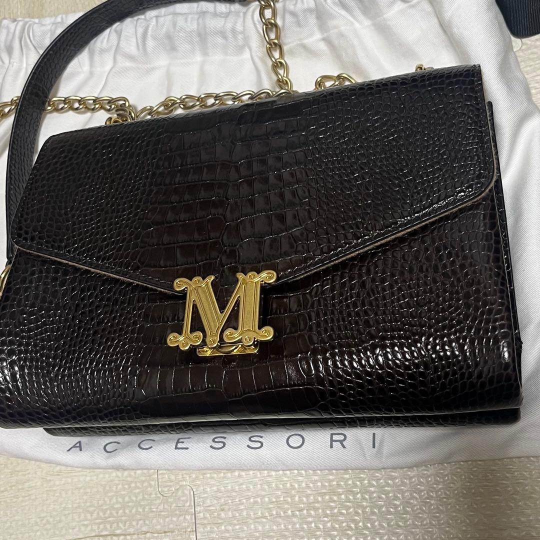 Maxmara マックスマーラ　クロコ型押し　クラッチバッグ　ロゴバックル