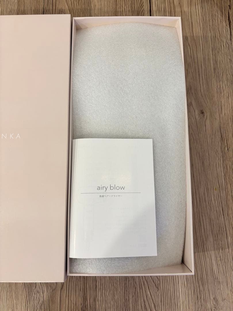 新品未使用　LINKA リンカ　エアリーブロウ　マイナスイオン軽量ドライヤー