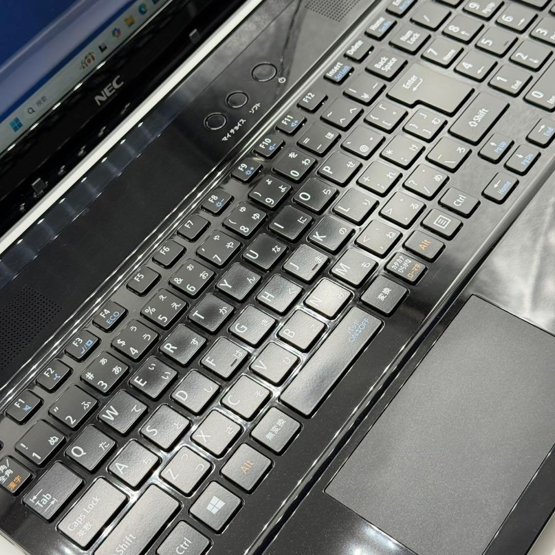 準美品 ノートパソコン 7世代i7 20GB 新品SSD 静音省電力 フルHD