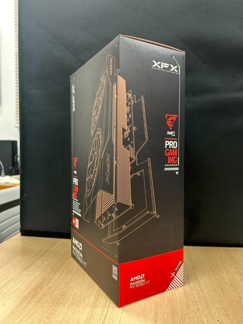 【新品未使用】XFX AMD Radeon RX 9060 XT 8GB