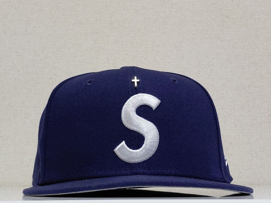 【極美品】 Supreme　Gold Cross　S Logo　New Era