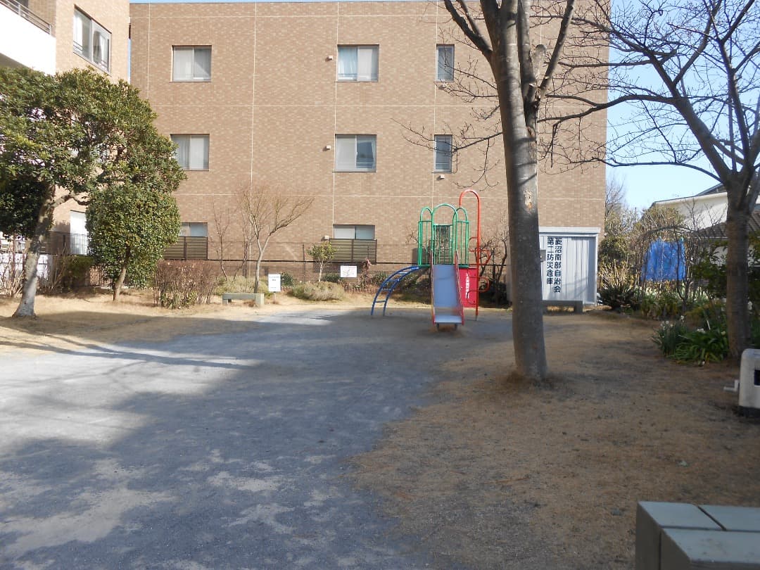 実写美⭕️美品【動作確認済み】Nikon COOLPIX S3300 ゴールド