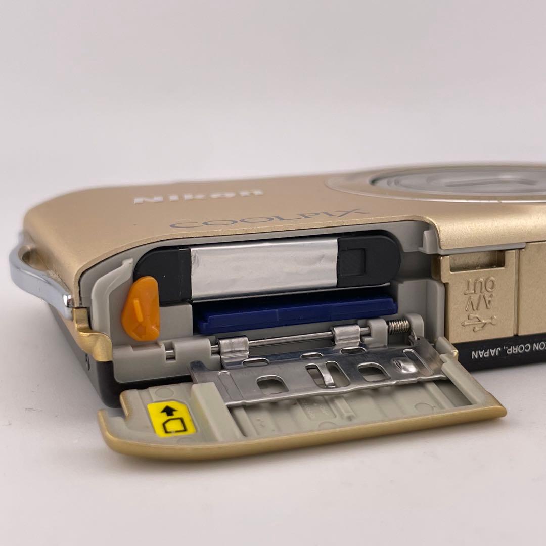 実写美⭕️美品【動作確認済み】Nikon COOLPIX S3300 ゴールド