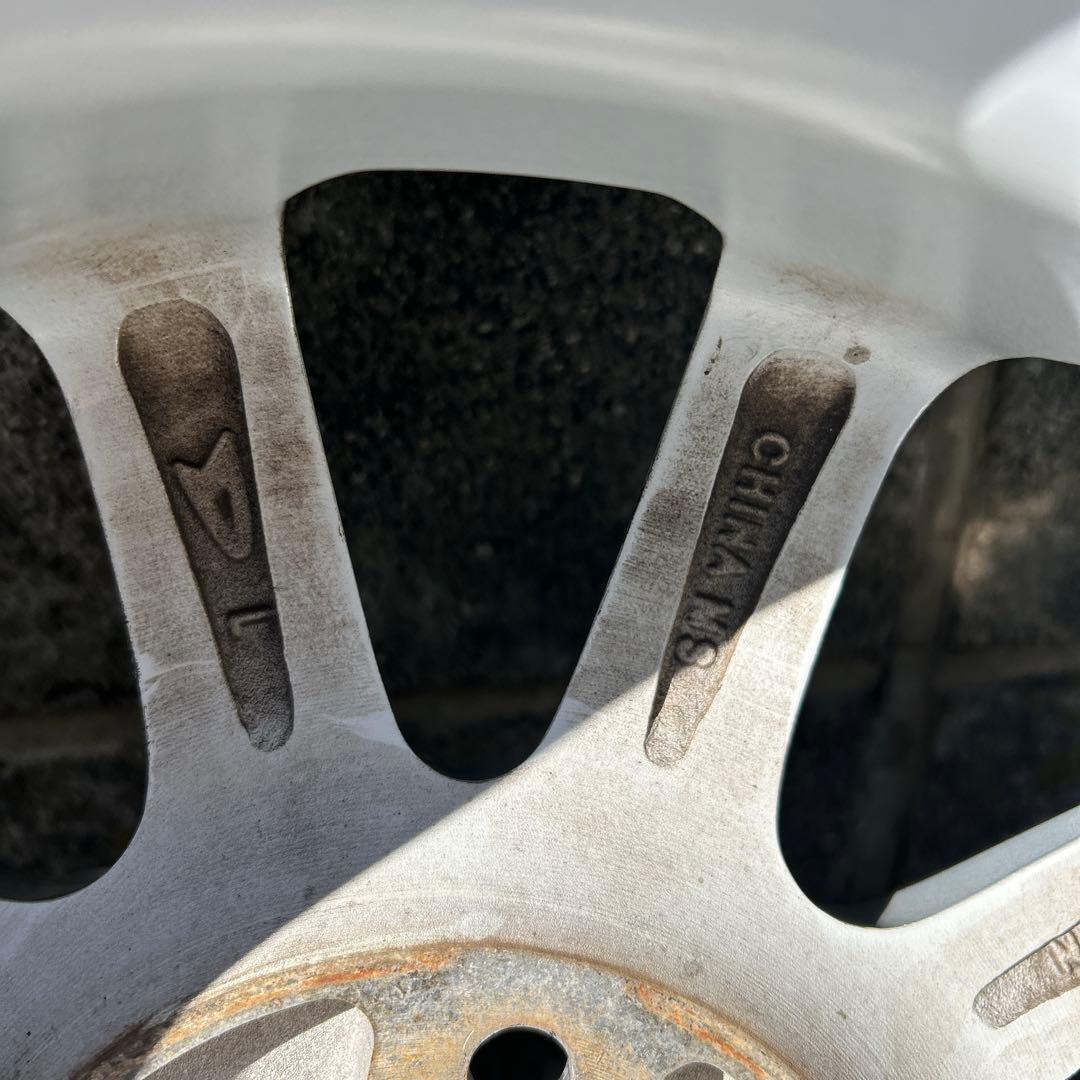 【ダイハツ純正品】アルミホイールと2020年製造スタッドレス４本セット②２本分