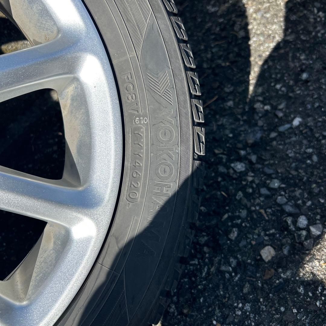 【ダイハツ純正品】アルミホイールと2020年製造スタッドレス４本セット②２本分