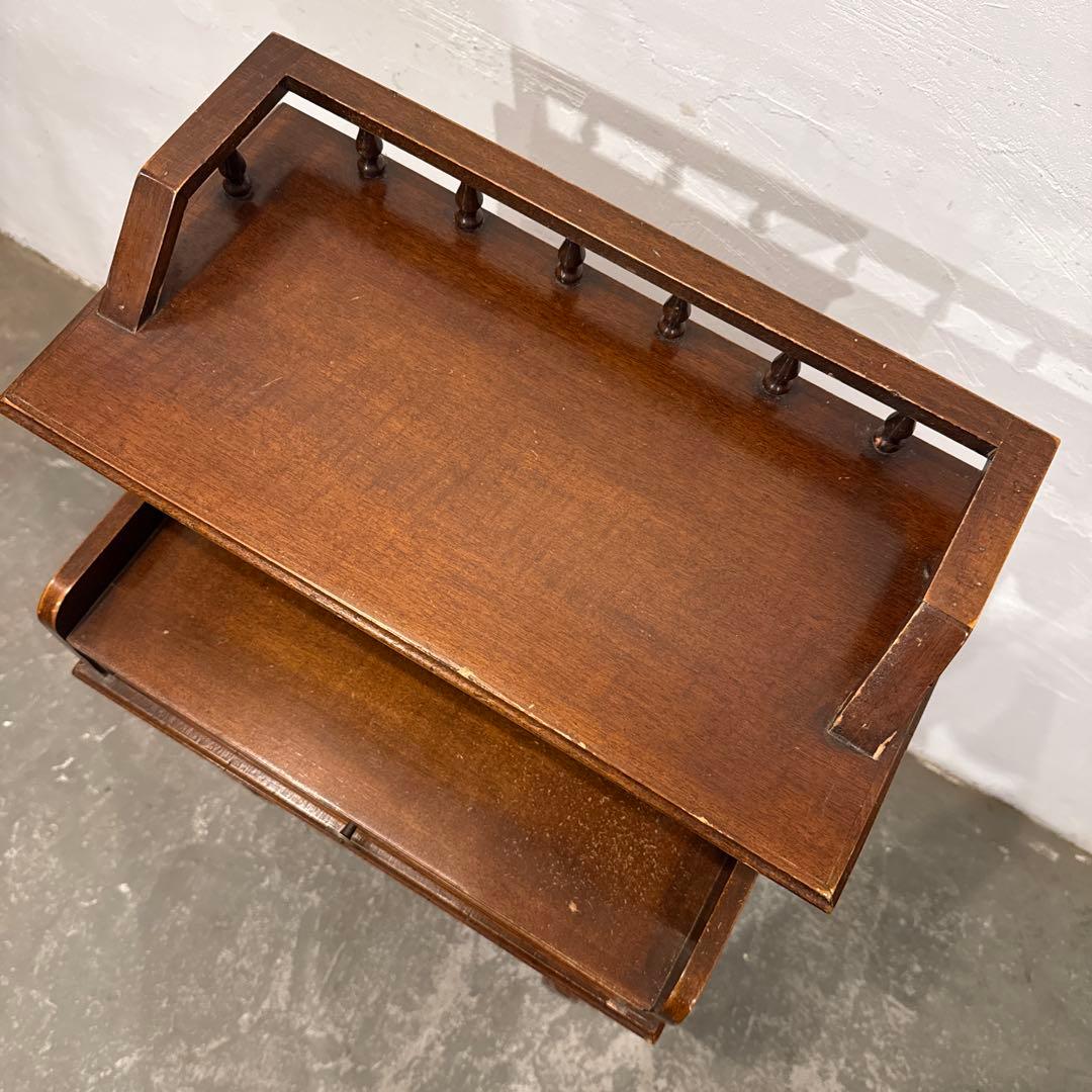 ヴィンテージ　サイドテーブル　ベッドサイドテーブル　フランス