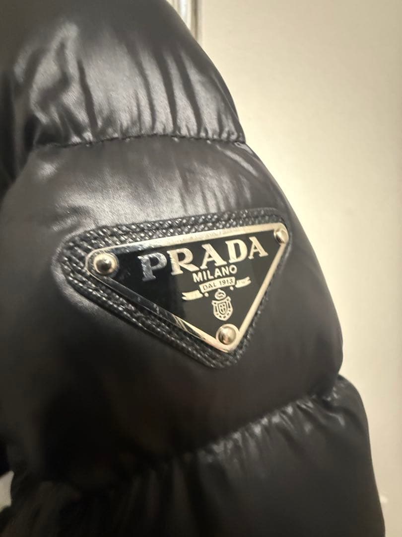 PRADA プラダ ダウンジャケット 46 ブラック 黒 三角ロゴ