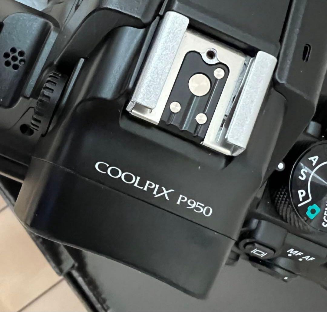 ニコン　COOLPIX P950
