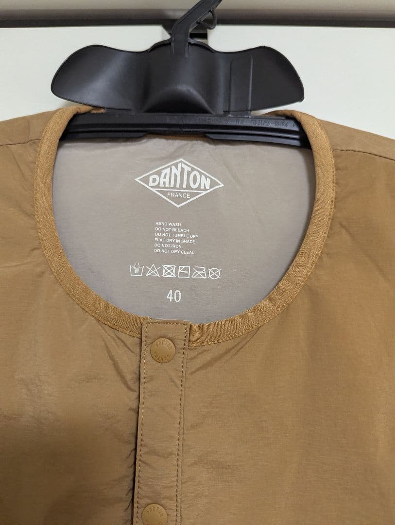 美品　DANTON インサレーションベスト ベージュ サイズ40　Mサイズ